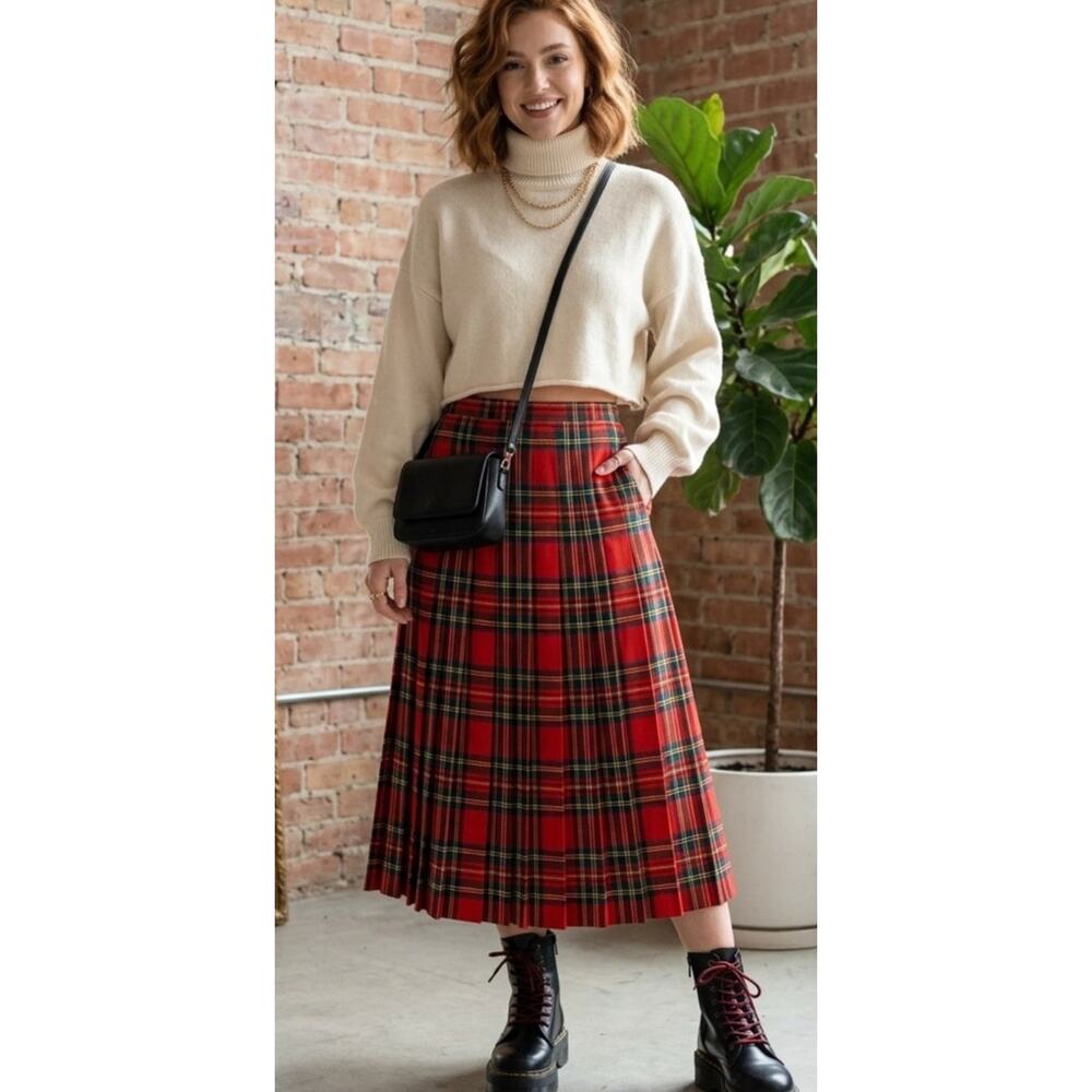 Adorable Scottish Tartan Plaid Pleated Wool Midi Skirt